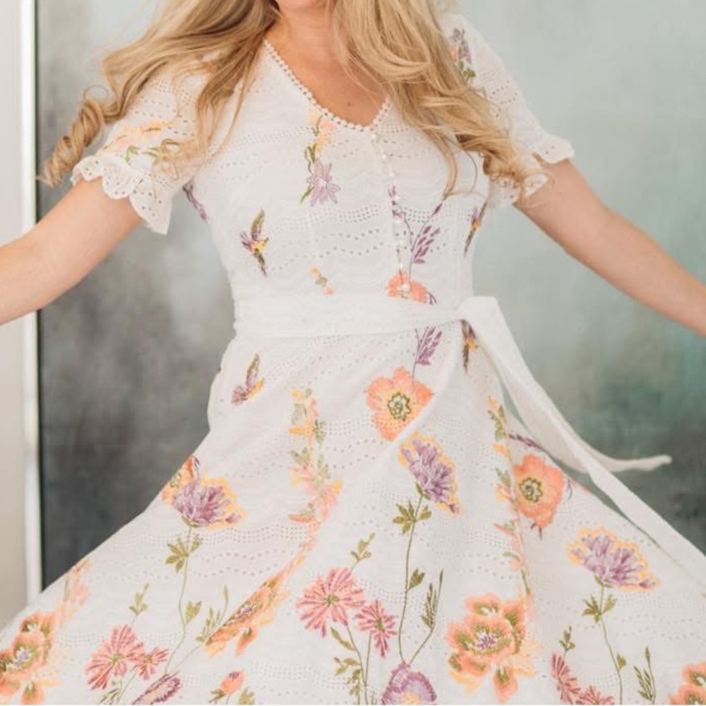 Alex Marie White Floral Midi Dress 10